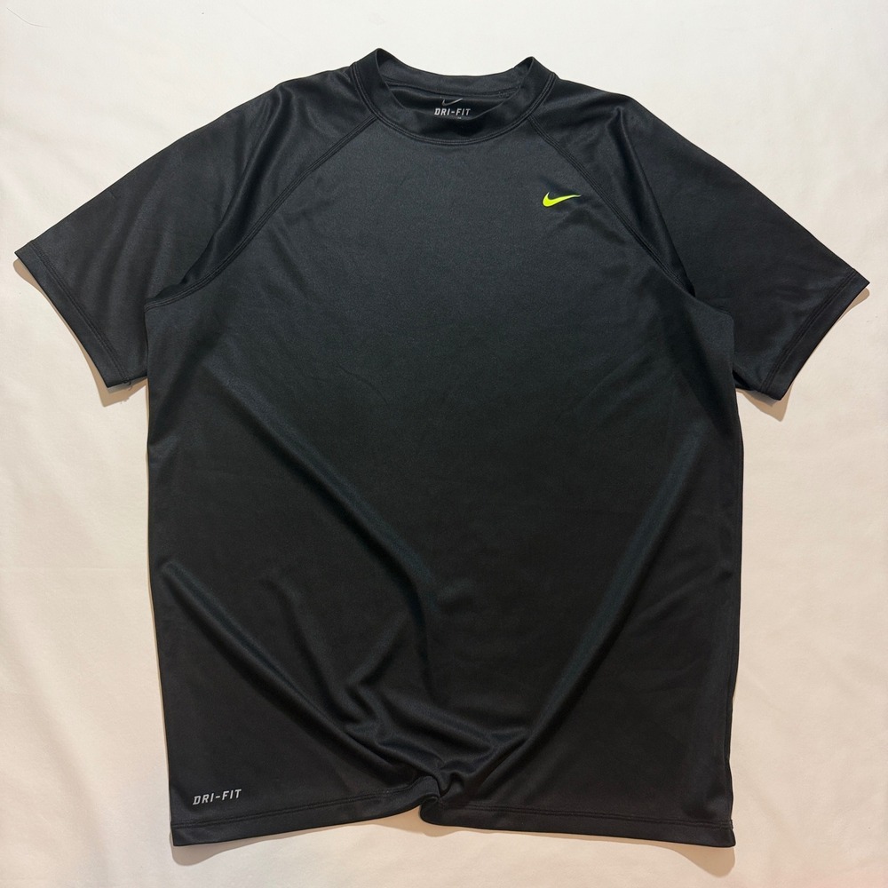Nike T-Shirt Mens Large Black Dri-FIT Raglan Short Sleeve Athletic Swoosh